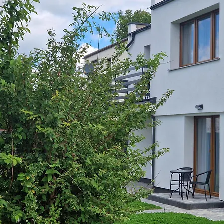 Apartamenty-Dom Pod Sosna Gniezno Exterior photo
