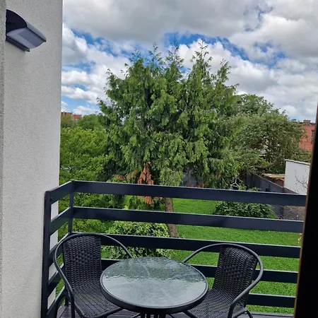 Apartamenty-Dom Pod Sosna Gniezno Exterior photo
